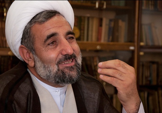 //