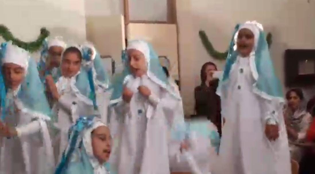 جشن تکلیف نامتعارف در یک مدرسه دخترانه +فیلم