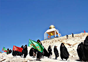 اعزام کاروان راهیان نور هنرمندان به مناطق جنگی کردستان