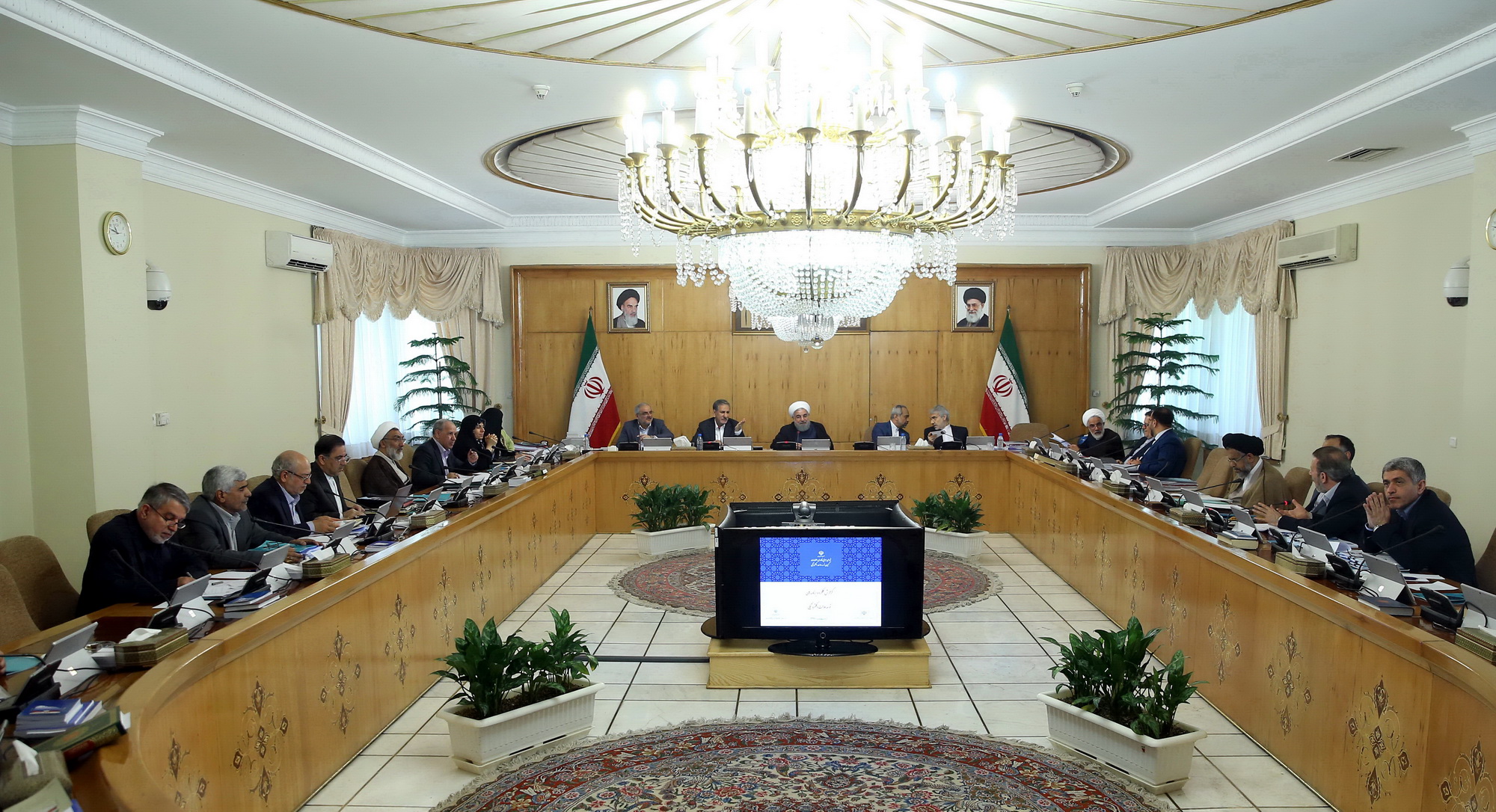 گزارش عملکرد و برنامه&zwnj;های توسعه دولت الکترونیک بررسی شد