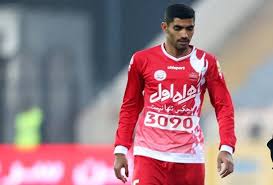انصاری غایب بزرگ پرسپولیس برابر ذوب آهن
