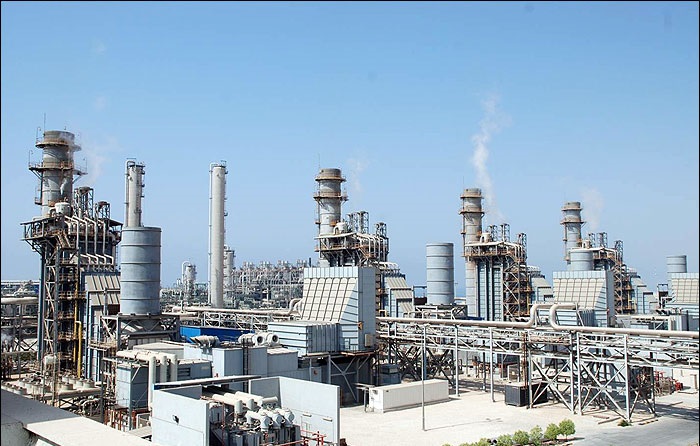 ١٠ میلیارد دلار در صنعت پتروشیمی ایران سرمایه گذاری می&zwnj;شود