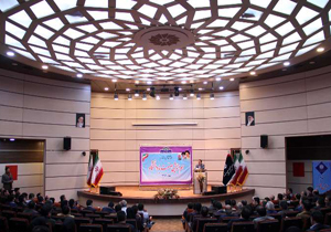 نشست هم اندیشی صنعت با دانشگاه در شهرکرد