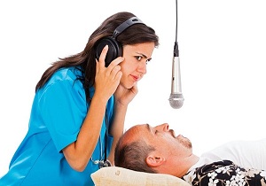 چرا در خواب حرف میزنیم؟