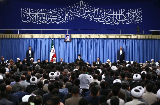 باید تلاش کنیم که مفاهیم قرآنی جزو گفتمان&zwnj;های عمومی ملت&zwnj;های ما قرار بگیرید/امروز در بسیاری از کشورهای اسلامی چیزی به نام هویت اسلامی وجود ندارد