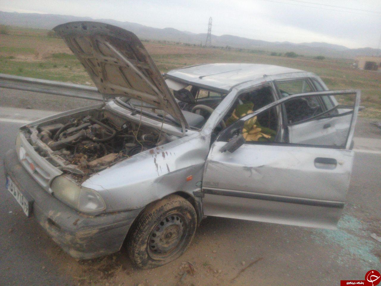 مصدومیت ۳ نفر در واژگونی دوخودرو در محور قوچان به فاروج+تصاویر