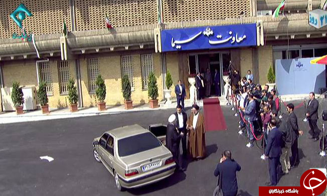 خودرویی که روحانی با آن به مناظره رفت