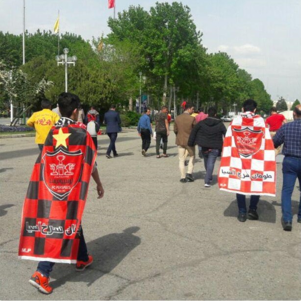 هواداران، بازی پرسپولیس - ذوب آهن را تحریم کردند + عکس