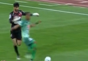 گل سوم ذوب‌آهن به پرسپولیس + فیلم