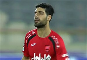 گل سوم پرسپولیس به ذوب‌آهن از روی نقطه پنالتی + فیلم