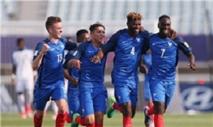 فرانسه 3 - هندوراس 0/خروس ها جام را با قدرت آغاز کردند