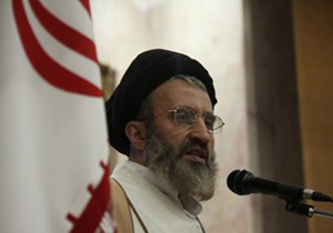 امام جماعت 500 مدرسه دخترانه به عهده خواهران است