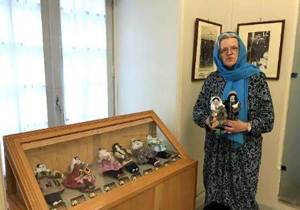 عروسک های محلی سراموزه رهگشای بادرود سفیران صلح و دوستی لقب گرفتند