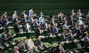 دولت و مجلس بر سر برنامه ششم اختلاف داشتند/پیش بینی می شود هیات رئیسه با همان ترکیب انتخاب شود
