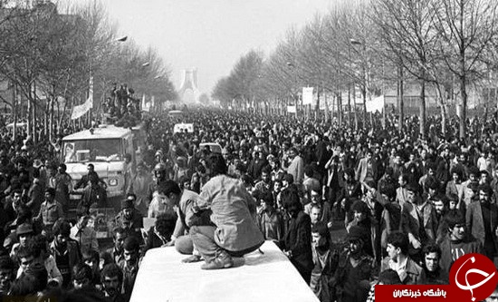 گزارش تصویری/ بازگشت امام(ره) به میهن و سخنرانی در بهشت زهرا