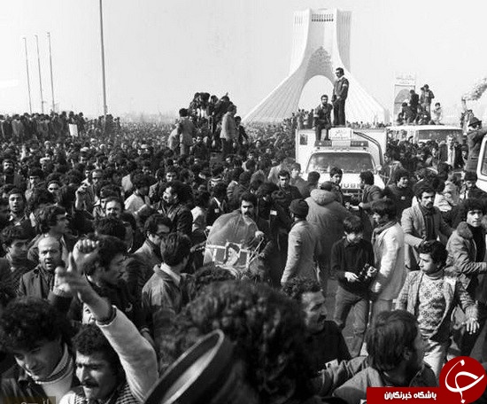 گزارش تصویری/ بازگشت امام(ره) به میهن و سخنرانی در بهشت زهرا