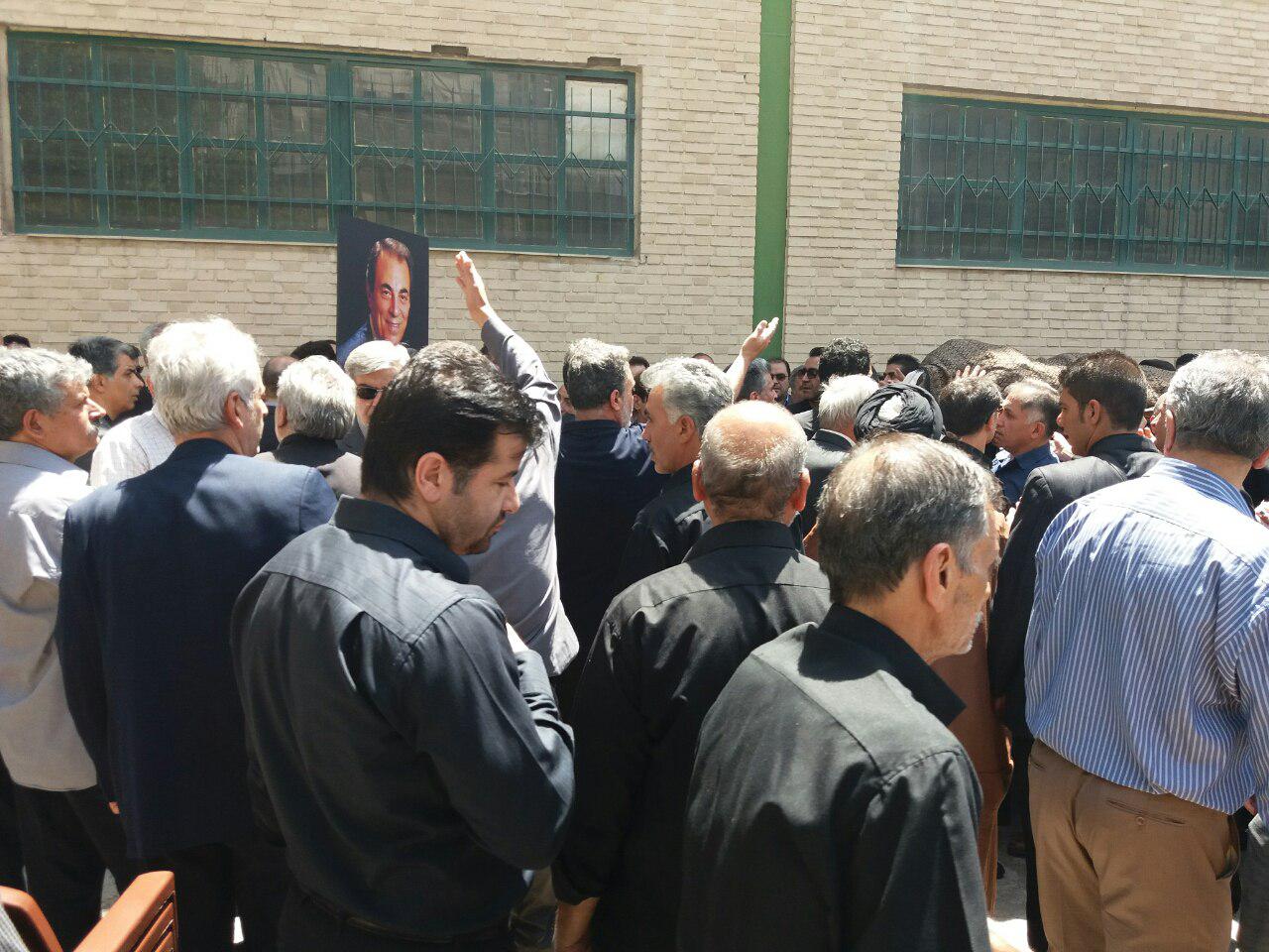 مراسم تشییع پیکر مرحوم اکبر اکرامی پیشکسوت کاراته و رییس سبک شیتوریو شیتوکای