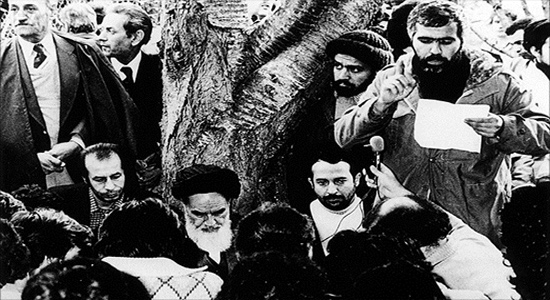 تصاویر دیده نشده از امام خمینی&zwnj; (ره) در فرانسه