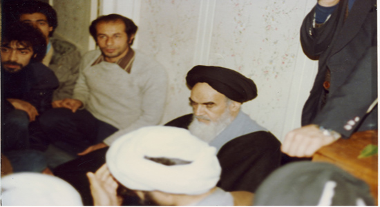تصاویر دیده نشده از امام خمینی&zwnj; (ره) در فرانسه