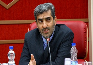 اولیاء دانش آموزان فقط هزینه کتاب و بیمه پرداخت کنند