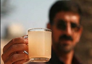 آب آشامیدنی اهواز بعد عبور از فیلتر! + فیلم