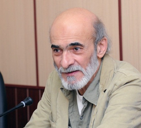 اگر فیلمی نمی‌فروشد اشکال از خودمان است