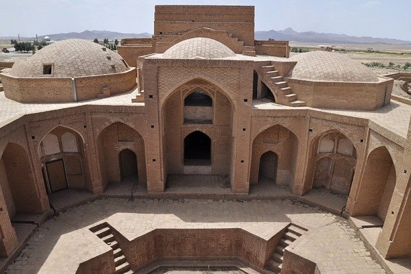 پنج شنبه******** تون؛ شهر کهنه