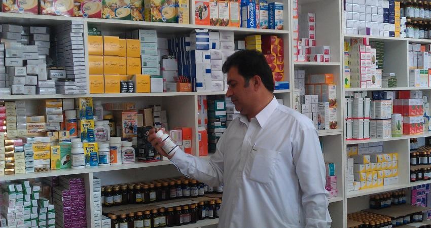 مشکلات شغلی فارغ التحصیلان داروسازی در کشور/گردش مالی داروخانه ها وضعیت مناسبی ندارد