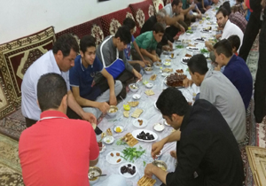 اطعام 2 هزار روزه دار از محل موقوفات فردوس
