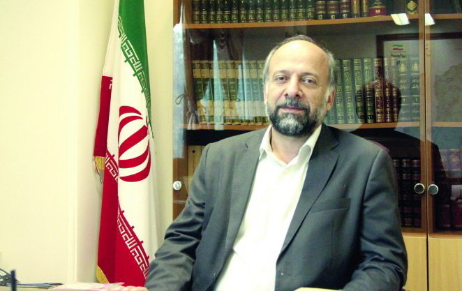 سیاست صیانت از حقوق هنرمندان و سینماگران می‌تواند افق‌های روشنی را در پی داشته باشد