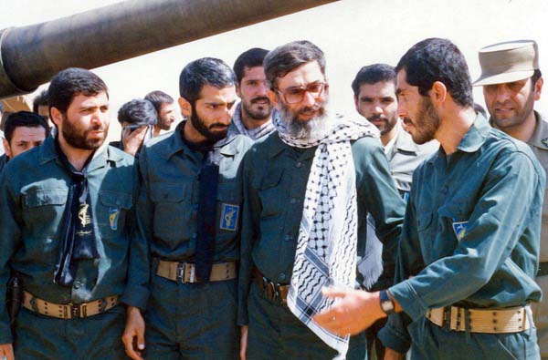 ایفای نقش تاریخی و سرنوشت ساز مجلس خبرگان با انتخاب شایسته آیت الله خامنه ای