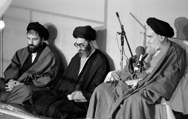 ایفای نقش تاریخی و سرنوشت ساز مجلس خبرگان با انتخاب شایسته آیت الله خامنه ای