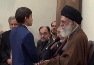 پاسخ جالب رهبر انقلاب به سوال فرزند یک شهید + فیلم