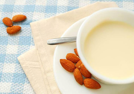 طرز تهیه شیر برنج برای کودکان برای شش ماه