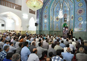 ادامه راه امام خمینی(ره) پایبندی به اسلام ناب محمدی است