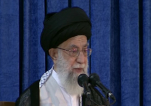 رئیس جمهور آمریکا در کنار قبیله منحط رقص شمسیر می‌کند آن‌وقت به ۴۰ میلیون رای ملت ایران ایراد می‌گیرد! +فیلم