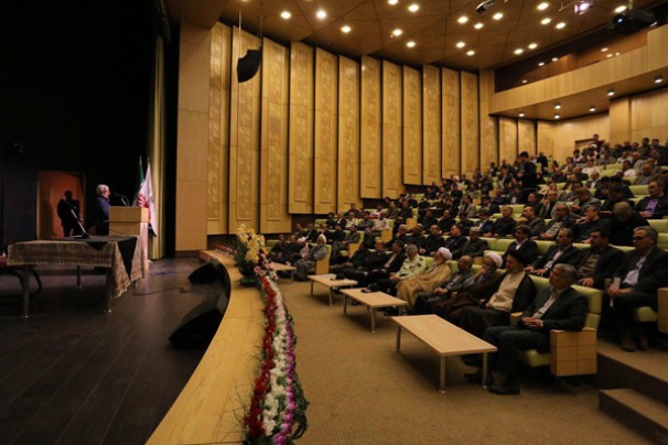 امام راحل یک نمونه بی‌مانند از حکومت را به دنیا نشان داد