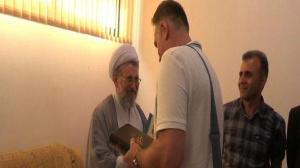 مسلمان شدن مرد لهستانی در آستانه اشرفیه