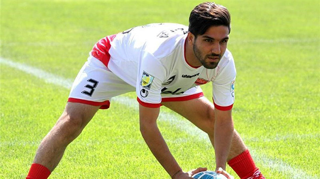 مهاجم فولاد به سپاهان پیوست