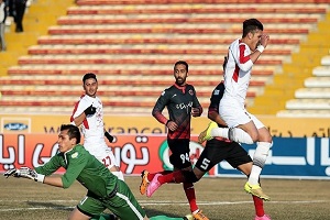 ناصری قراردادش را با سیاه جامگان تمدید می کند