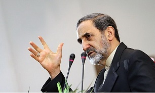 ملت ایران در کنار یکدیگر خواهند ایستاد