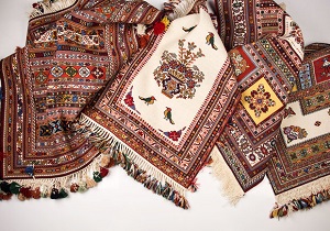 تحویل اسناد ثبت نشان جغرافیایی ملی به صنایع دستی اردبیل