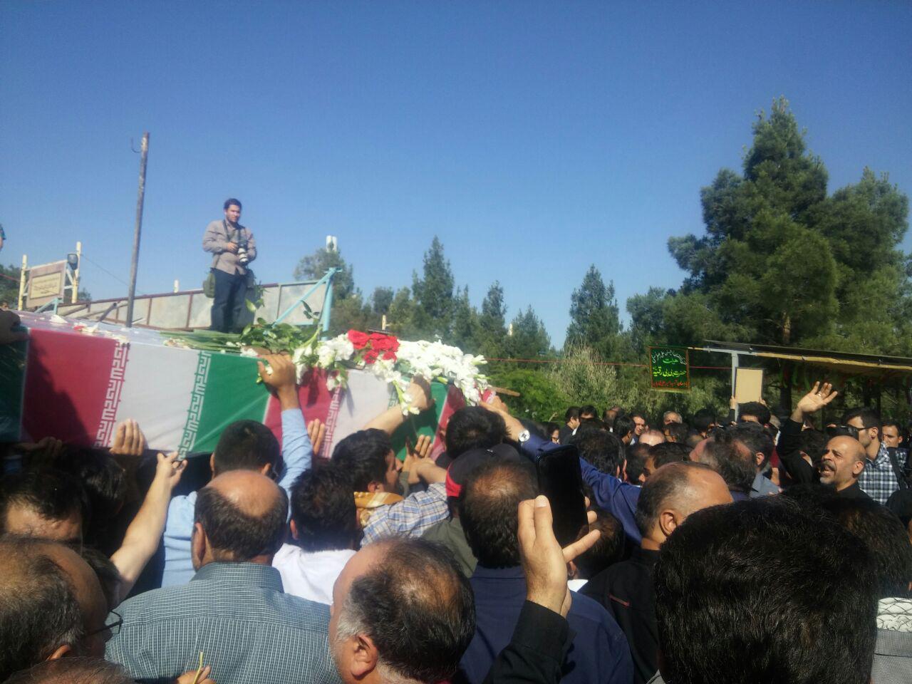 شهید امدادی از شهدای ترور در قطعه 50 بهشت زهرا (س) آرام گرفت