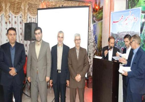 مراسم نسیم مهر در حمایت از خانواده زندانیان در الیگودرز برگزار شد +تصاویر