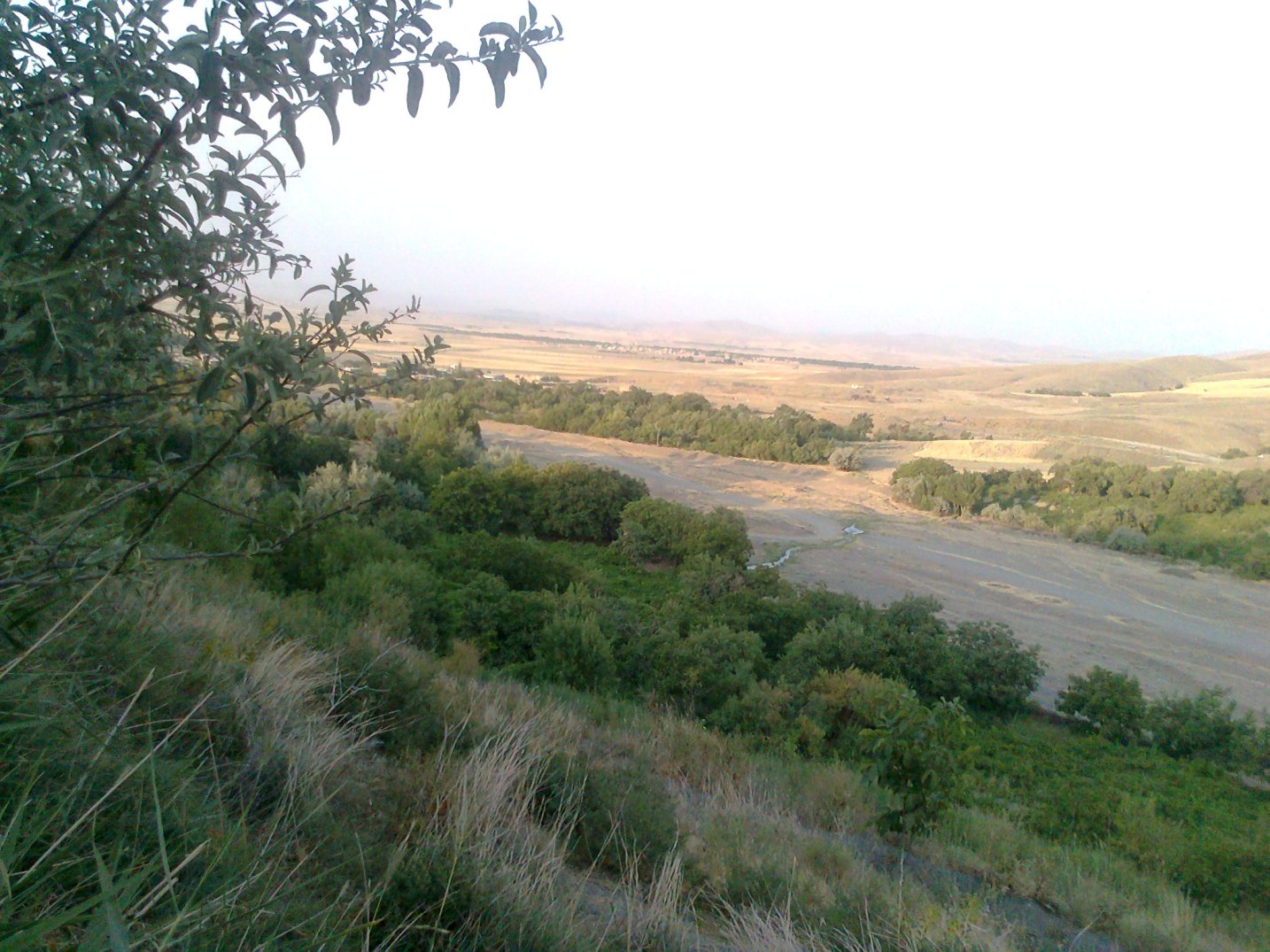 آبدر روستای دره ای و زیبا