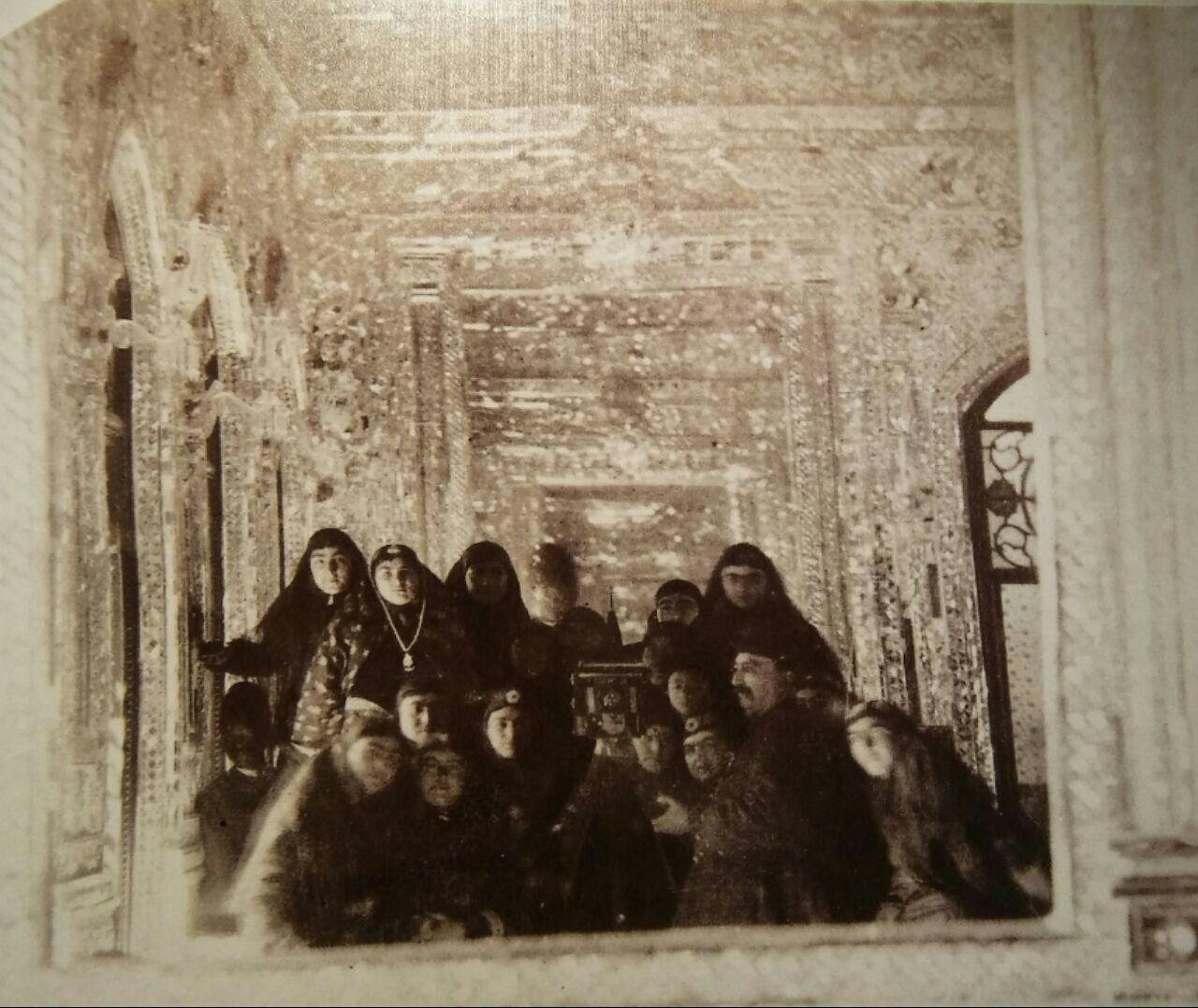 اولین سلفی ایران در کاخ گلستان