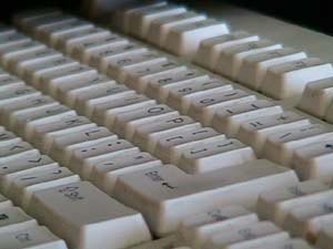 ایران از کدام کشورها keyboard وارد می کند؟