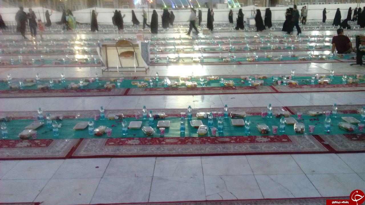 برپایی بزرگترین سفره افطاری در مسجد جمکران + تصاویر