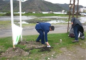پاکسازی آزادراه از زباله