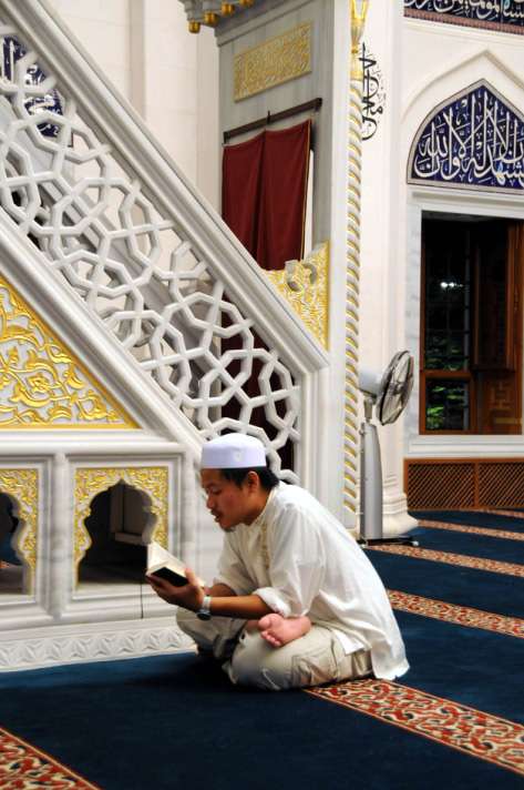 ژاپن درب مساجد را به روی غیر مسلمانان باز می&zwnj;کند